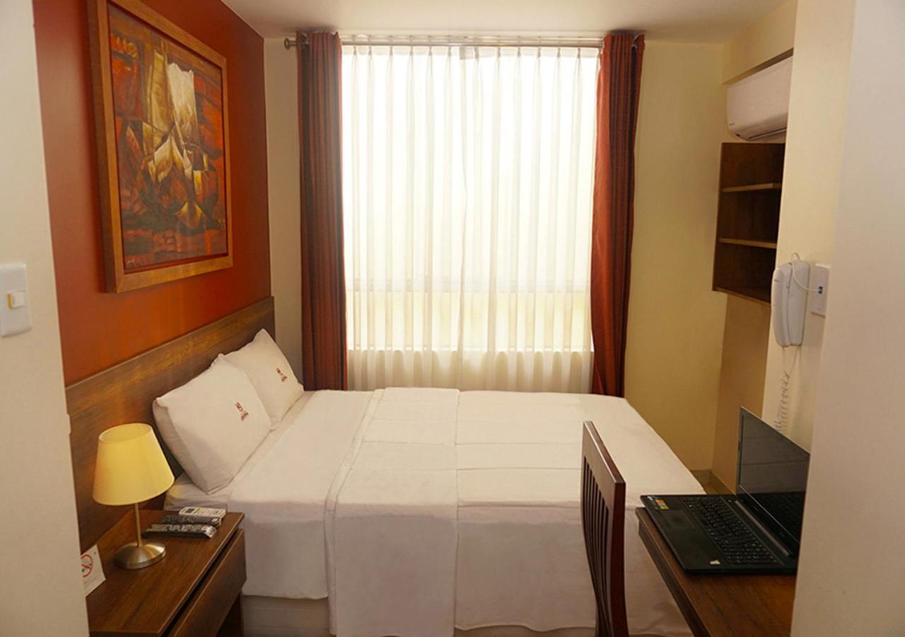 Hotel Central Τρουχίλο Εξωτερικό φωτογραφία